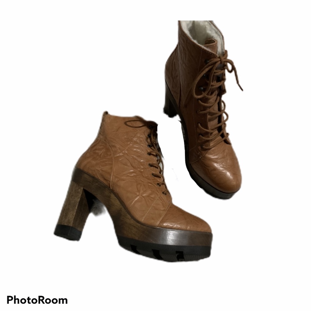 Kelsi Dagger Brooklyn Farren  Sheep Boot  …